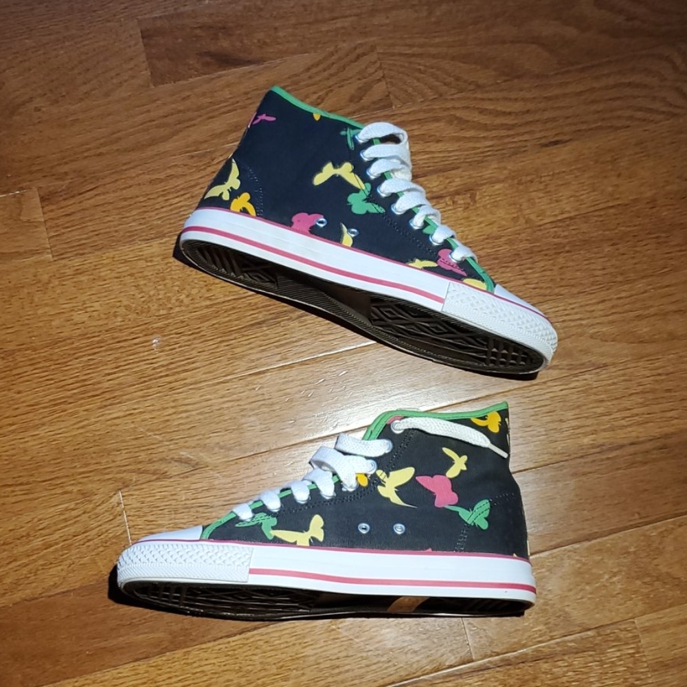 Butterfly print hi-tops size 8